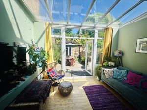 Sunroom - click for photo gallery